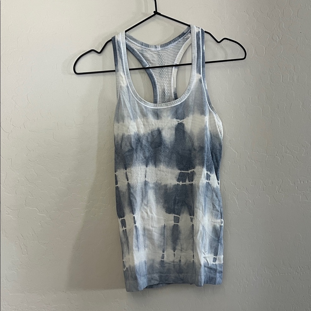 Lululemon Athletica Swiftly Blue and White Tie-Dye Tank Top
